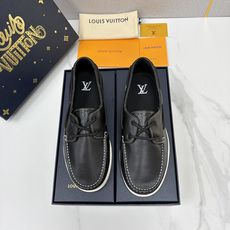 💋💍L 家新品 LOU*S VUITTO* 新品男士休闲双孔船鞋 面料采用进口反绒牛皮/蜡面牛皮打造 后跟烫压填 💋💍L 家新品 LOU*S VUITTO* 新品男士休闲双孔船鞋 面料采用进口反绒牛皮/蜡面牛皮打造 后跟烫压填