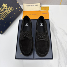 💋💍L 家新品 LOU*S VUITTO* 新品男士休闲双孔船鞋 面料采用进口反绒牛皮/蜡面牛皮打造 后跟烫压填 💋💍L 家新品 LOU*S VUITTO* 新品男士休闲双孔船鞋 面料采用进口反绒牛皮/蜡面牛皮打造 后跟烫压填