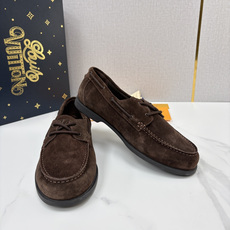 💋💍L 家新品 LOU*S VUITTO* 新品男士休闲双孔船鞋 面料采用进口反绒牛皮/蜡面牛皮打造 后跟烫压填 💋💍L 家新品 LOU*S VUITTO* 新品男士休闲双孔船鞋 面料采用进口反绒牛皮/蜡面牛皮打造 后跟烫压填