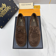 💋💍L 家新品 LOU*S VUITTO* 新品男士休闲双孔船鞋 面料采用进口反绒牛皮/蜡面牛皮打造 后跟烫压填 💋💍L 家新品 LOU*S VUITTO* 新品男士休闲双孔船鞋 面料采用进口反绒牛皮/蜡面牛皮打造 后跟烫压填