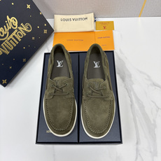 💋💍L 家新品 LOU*S VUITTO* 新品男士休闲双孔船鞋 面料采用进口反绒牛皮/蜡面牛皮打造 后跟烫压填 💋💍L 家新品 LOU*S VUITTO* 新品男士休闲双孔船鞋 面料采用进口反绒牛皮/蜡面牛皮打造 后跟烫压填