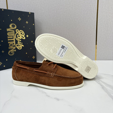 💋💍L 家新品 LOU*S VUITTO* 新品男士休闲双孔船鞋 面料采用进口反绒牛皮/蜡面牛皮打造 后跟烫压填 💋💍L 家新品 LOU*S VUITTO* 新品男士休闲双孔船鞋 面料采用进口反绒牛皮/蜡面牛皮打造 后跟烫压填