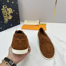 💋💍L 家新品 LOU*S VUITTO* 新品男士休闲双孔船鞋 面料采用进口反绒牛皮/蜡面牛皮打造 后跟烫压填 💋💍L 家新品 LOU*S VUITTO* 新品男士休闲双孔船鞋 面料采用进口反绒牛皮/蜡面牛皮打造 后跟烫压填