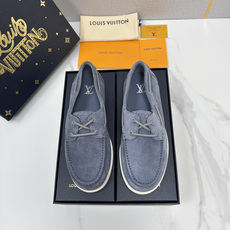 💋💍L 家新品 LOU*S VUITTO* 新品男士休闲双孔船鞋 面料采用进口反绒牛皮/蜡面牛皮打造 后跟烫压填 💋💍L 家新品 LOU*S VUITTO* 新品男士休闲双孔船鞋 面料采用进口反绒牛皮/蜡面牛皮打造 后跟烫压填