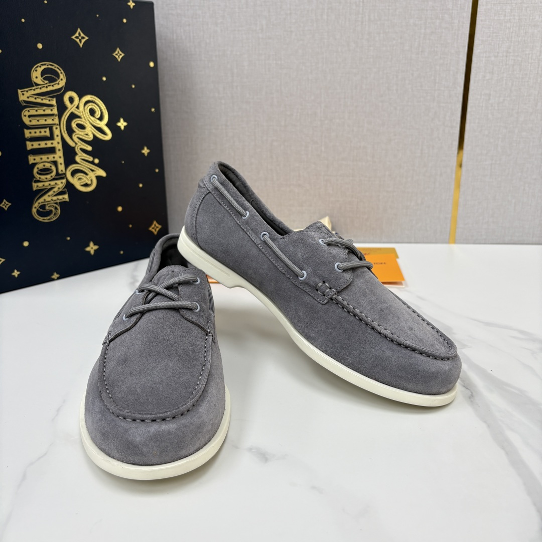 💋💍L 家新品 LOU*S VUITTO* 新品男士休闲双孔船鞋 面料采用进口反绒牛皮/蜡面牛皮打造 后跟烫压填 💋💍L 家新品 LOU*S VUITTO* 新品男士休闲双孔船鞋 面料采用进口反绒牛皮/蜡面牛皮打造 后跟烫压填