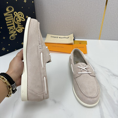 💋💍L 家新品 LOU*S VUITTO* 新品男士休闲双孔船鞋 面料采用进口反绒牛皮/蜡面牛皮打造 后跟烫压填 💋💍L 家新品 LOU*S VUITTO* 新品男士休闲双孔船鞋 面料采用进口反绒牛皮/蜡面牛皮打造 后跟烫压填