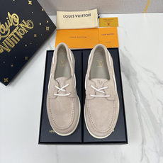 💋💍L 家新品 LOU*S VUITTO* 新品男士休闲双孔船鞋 面料采用进口反绒牛皮/蜡面牛皮打造 后跟烫压填 💋💍L 家新品 LOU*S VUITTO* 新品男士休闲双孔船鞋 面料采用进口反绒牛皮/蜡面牛皮打造 后跟烫压填