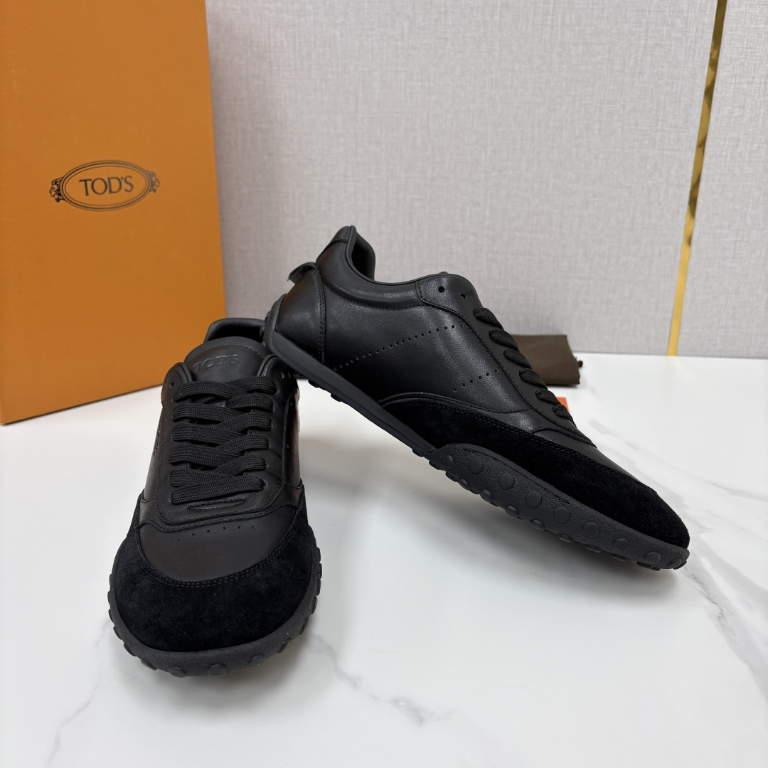 💋💍TOD*S/托德-斯 新品休闲运动板鞋 绒面皮革拼接蜡面牛皮/反毛皮拼布面/光面皮革系列运动鞋 本款运动鞋以绒面皮革 💋💍TOD*S/托德-斯 新品休闲运动板鞋 绒面皮革拼接蜡面牛皮/反毛皮拼布面/光面皮革系列运动鞋 本款运动鞋以绒面皮革