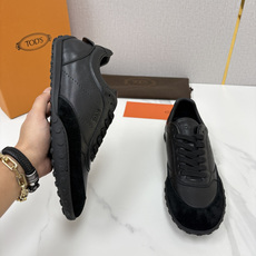 💋💍TOD*S/托德-斯 新品休闲运动板鞋 绒面皮革拼接蜡面牛皮/反毛皮拼布面/光面皮革系列运动鞋 本款运动鞋以绒面皮革 💋💍TOD*S/托德-斯 新品休闲运动板鞋 绒面皮革拼接蜡面牛皮/反毛皮拼布面/光面皮革系列运动鞋 本款运动鞋以绒面皮革