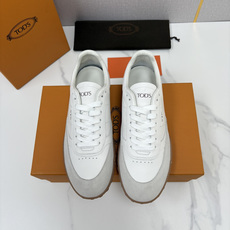 💋💍TOD*S/托德-斯 新品休闲运动板鞋 绒面皮革拼接蜡面牛皮/反毛皮拼布面/光面皮革系列运动鞋 本款运动鞋以绒面皮革 💋💍TOD*S/托德-斯 新品休闲运动板鞋 绒面皮革拼接蜡面牛皮/反毛皮拼布面/光面皮革系列运动鞋 本款运动鞋以绒面皮革