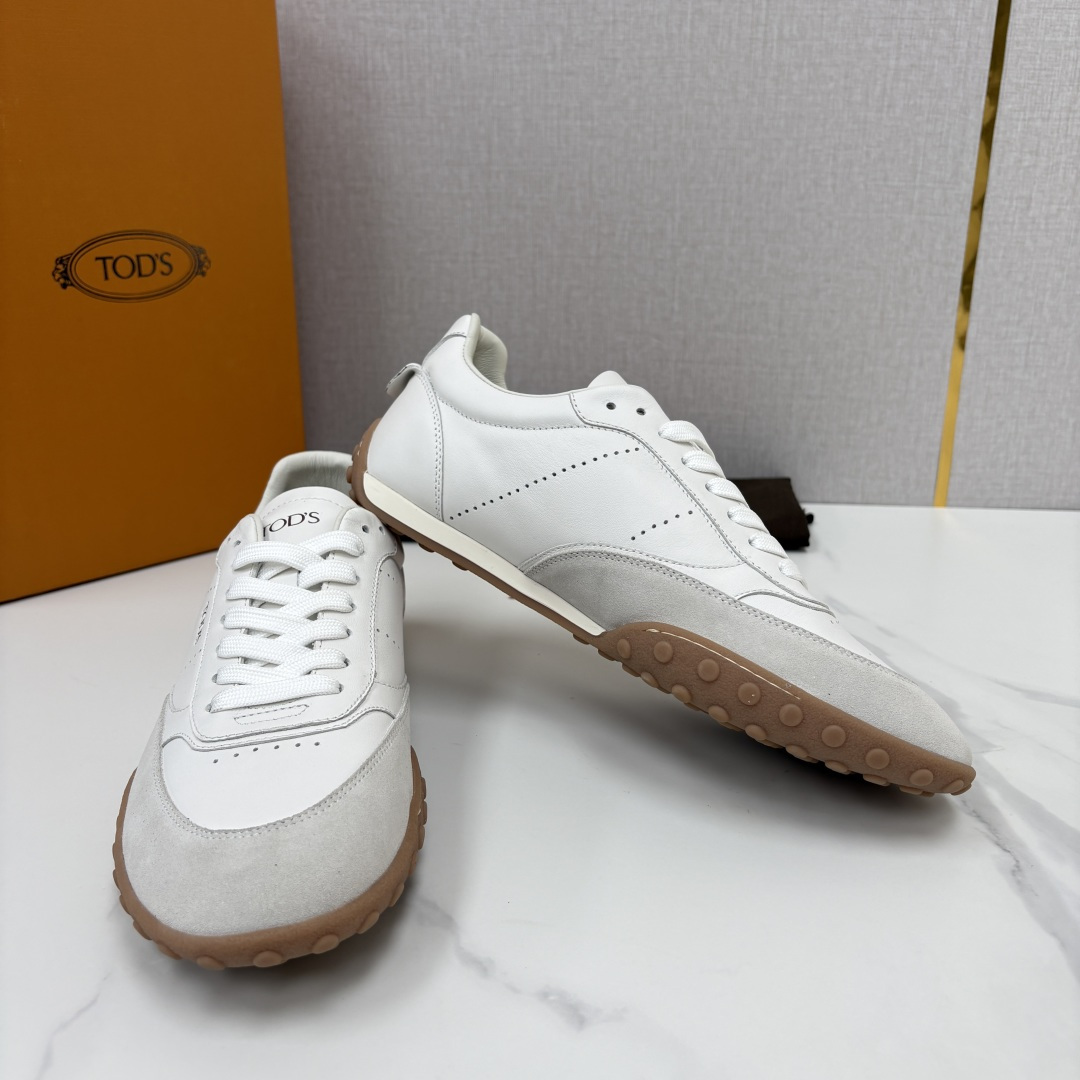 💋💍TOD*S/托德-斯 新品休闲运动板鞋 绒面皮革拼接蜡面牛皮/反毛皮拼布面/光面皮革系列运动鞋 本款运动鞋以绒面皮革 💋💍TOD*S/托德-斯 新品休闲运动板鞋 绒面皮革拼接蜡面牛皮/反毛皮拼布面/光面皮革系列运动鞋 本款运动鞋以绒面皮革