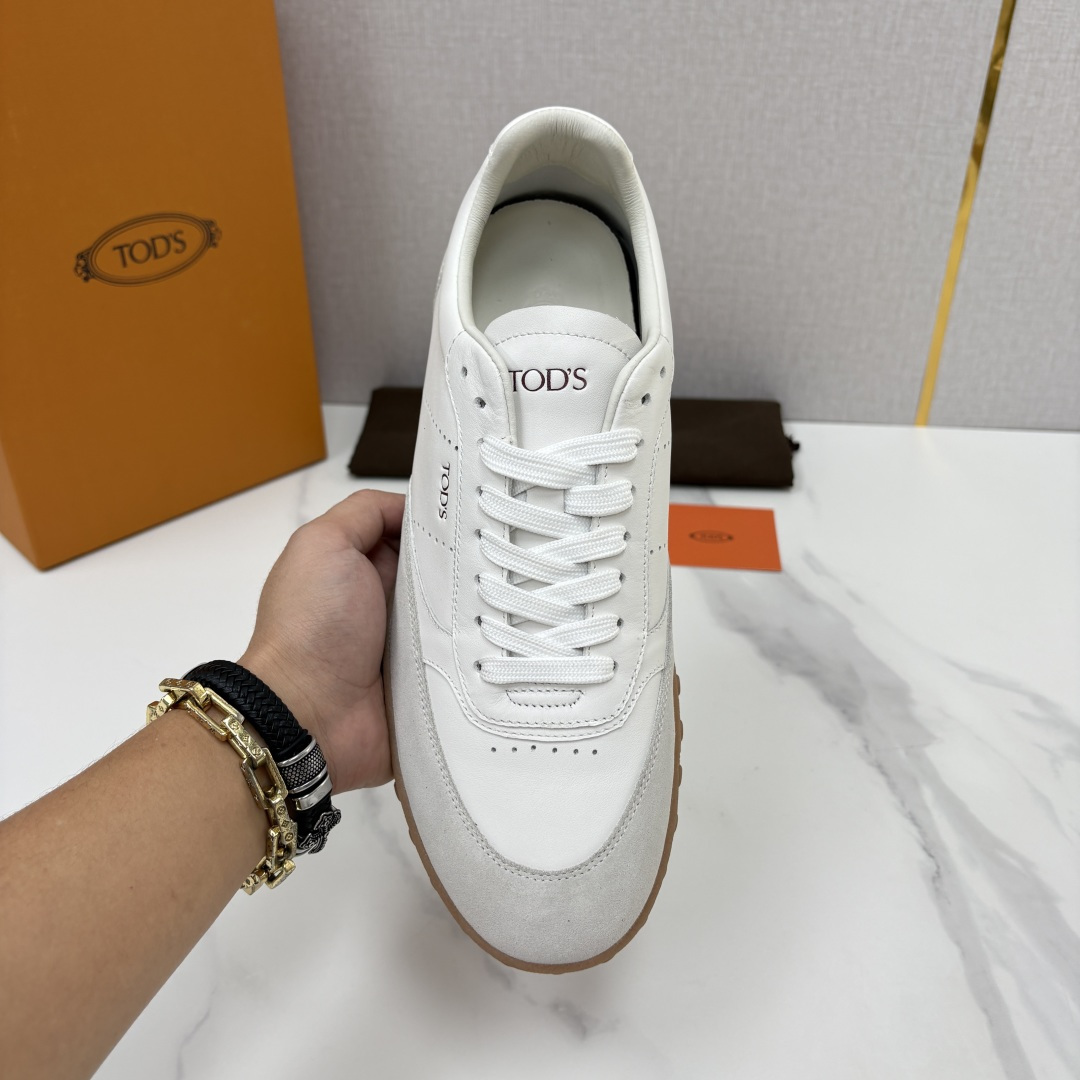 💋💍TOD*S/托德-斯 新品休闲运动板鞋 绒面皮革拼接蜡面牛皮/反毛皮拼布面/光面皮革系列运动鞋 本款运动鞋以绒面皮革 💋💍TOD*S/托德-斯 新品休闲运动板鞋 绒面皮革拼接蜡面牛皮/反毛皮拼布面/光面皮革系列运动鞋 本款运动鞋以绒面皮革