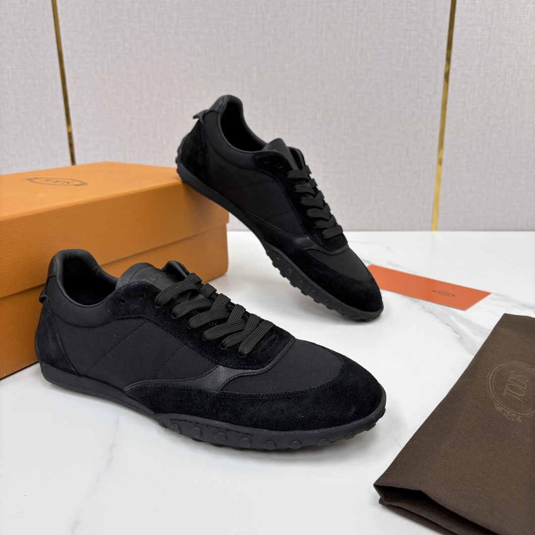 💋💍TOD*S/托德-斯 新品休闲运动板鞋 绒面皮革拼接蜡面牛皮/反毛皮拼布面/光面皮革系列运动鞋 本款运动鞋以绒面皮革 💋💍TOD*S/托德-斯 新品休闲运动板鞋 绒面皮革拼接蜡面牛皮/反毛皮拼布面/光面皮革系列运动鞋 本款运动鞋以绒面皮革