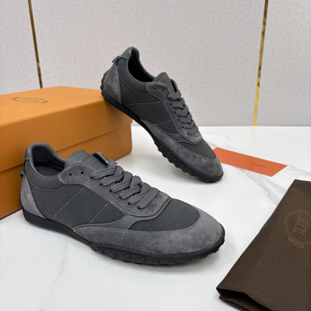 💋💍TOD*S/托德-斯 新品休闲运动板鞋 绒面皮革拼接蜡面牛皮/反毛皮拼布面/光面皮革系列运动鞋 本款运动鞋以绒面皮革 💋💍TOD*S/托德-斯 新品休闲运动板鞋 绒面皮革拼接蜡面牛皮/反毛皮拼布面/光面皮革系列运动鞋 本款运动鞋以绒面皮革