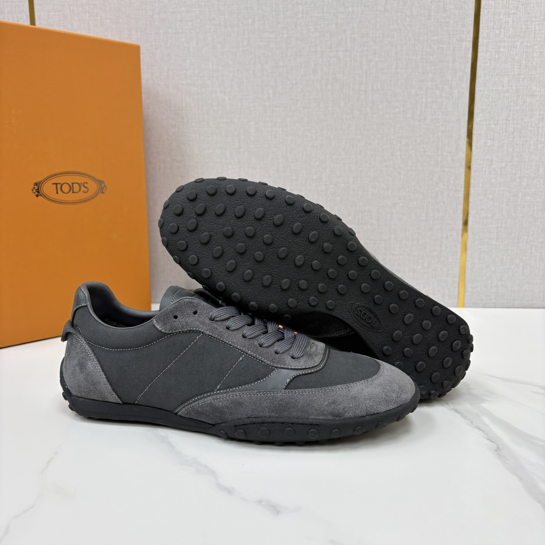 💋💍TOD*S/托德-斯 新品休闲运动板鞋 绒面皮革拼接蜡面牛皮/反毛皮拼布面/光面皮革系列运动鞋 本款运动鞋以绒面皮革 💋💍TOD*S/托德-斯 新品休闲运动板鞋 绒面皮革拼接蜡面牛皮/反毛皮拼布面/光面皮革系列运动鞋 本款运动鞋以绒面皮革