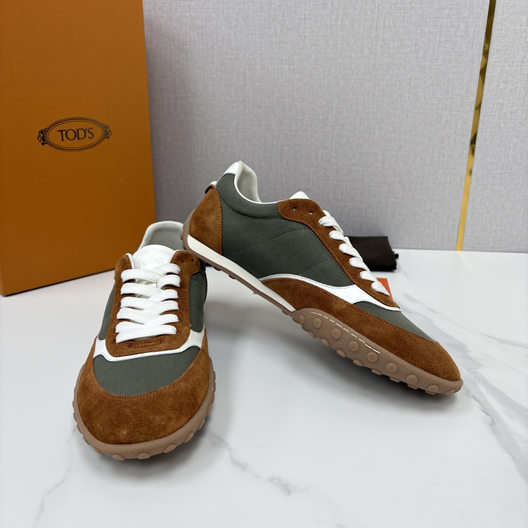 💋💍TOD*S/托德-斯 新品休闲运动板鞋 绒面皮革拼接蜡面牛皮/反毛皮拼布面/光面皮革系列运动鞋 本款运动鞋以绒面皮革 💋💍TOD*S/托德-斯 新品休闲运动板鞋 绒面皮革拼接蜡面牛皮/反毛皮拼布面/光面皮革系列运动鞋 本款运动鞋以绒面皮革