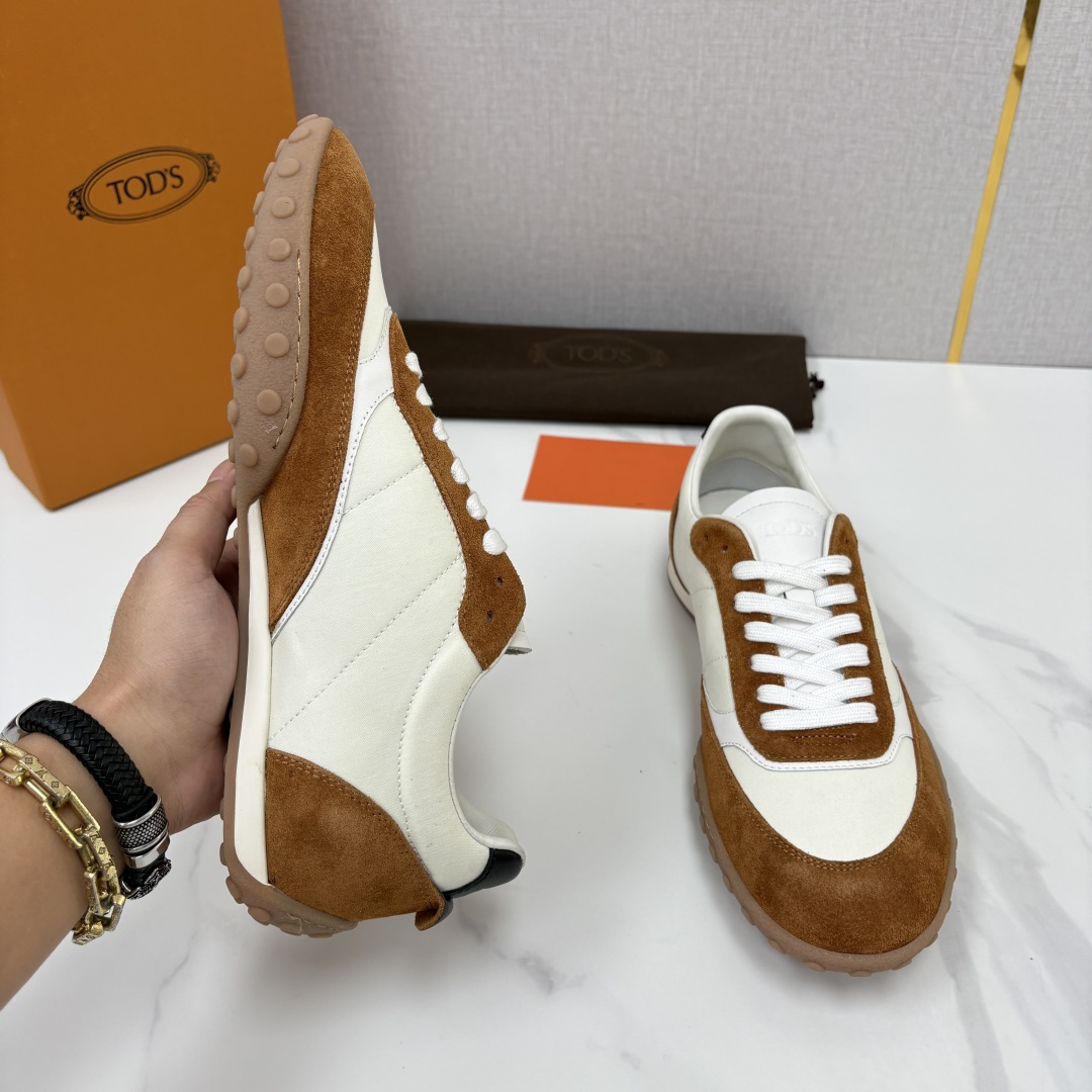 💋💍TOD*S/托德-斯 新品休闲运动板鞋 绒面皮革拼接蜡面牛皮/反毛皮拼布面/光面皮革系列运动鞋 本款运动鞋以绒面皮革 💋💍TOD*S/托德-斯 新品休闲运动板鞋 绒面皮革拼接蜡面牛皮/反毛皮拼布面/光面皮革系列运动鞋 本款运动鞋以绒面皮革