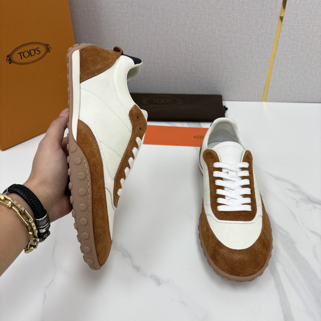 💋💍TOD*S/托德-斯 新品休闲运动板鞋 绒面皮革拼接蜡面牛皮/反毛皮拼布面/光面皮革系列运动鞋 本款运动鞋以绒面皮革 💋💍TOD*S/托德-斯 新品休闲运动板鞋 绒面皮革拼接蜡面牛皮/反毛皮拼布面/光面皮革系列运动鞋 本款运动鞋以绒面皮革