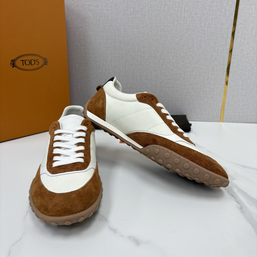 💋💍TOD*S/托德-斯 新品休闲运动板鞋 绒面皮革拼接蜡面牛皮/反毛皮拼布面/光面皮革系列运动鞋 本款运动鞋以绒面皮革 💋💍TOD*S/托德-斯 新品休闲运动板鞋 绒面皮革拼接蜡面牛皮/反毛皮拼布面/光面皮革系列运动鞋 本款运动鞋以绒面皮革
