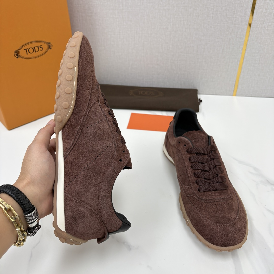 💋💍TOD*S/托德-斯 新品休闲运动板鞋 绒面皮革拼接蜡面牛皮/反毛皮拼布面/光面皮革系列运动鞋 本款运动鞋以绒面皮革 💋💍TOD*S/托德-斯 新品休闲运动板鞋 绒面皮革拼接蜡面牛皮/反毛皮拼布面/光面皮革系列运动鞋 本款运动鞋以绒面皮革