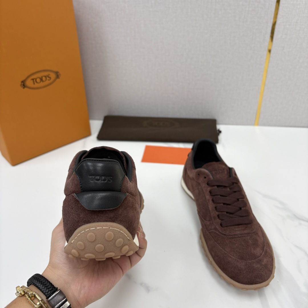 💋💍TOD*S/托德-斯 新品休闲运动板鞋 绒面皮革拼接蜡面牛皮/反毛皮拼布面/光面皮革系列运动鞋 本款运动鞋以绒面皮革 💋💍TOD*S/托德-斯 新品休闲运动板鞋 绒面皮革拼接蜡面牛皮/反毛皮拼布面/光面皮革系列运动鞋 本款运动鞋以绒面皮革