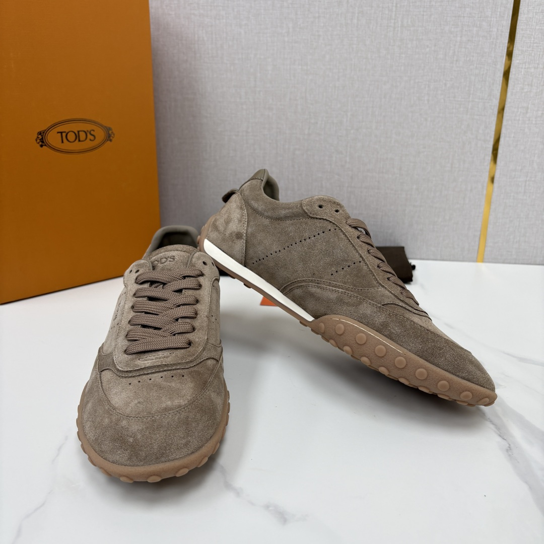 💋💍TOD*S/托德-斯 新品休闲运动板鞋 绒面皮革拼接蜡面牛皮/反毛皮拼布面/光面皮革系列运动鞋 本款运动鞋以绒面皮革 💋💍TOD*S/托德-斯 新品休闲运动板鞋 绒面皮革拼接蜡面牛皮/反毛皮拼布面/光面皮革系列运动鞋 本款运动鞋以绒面皮革