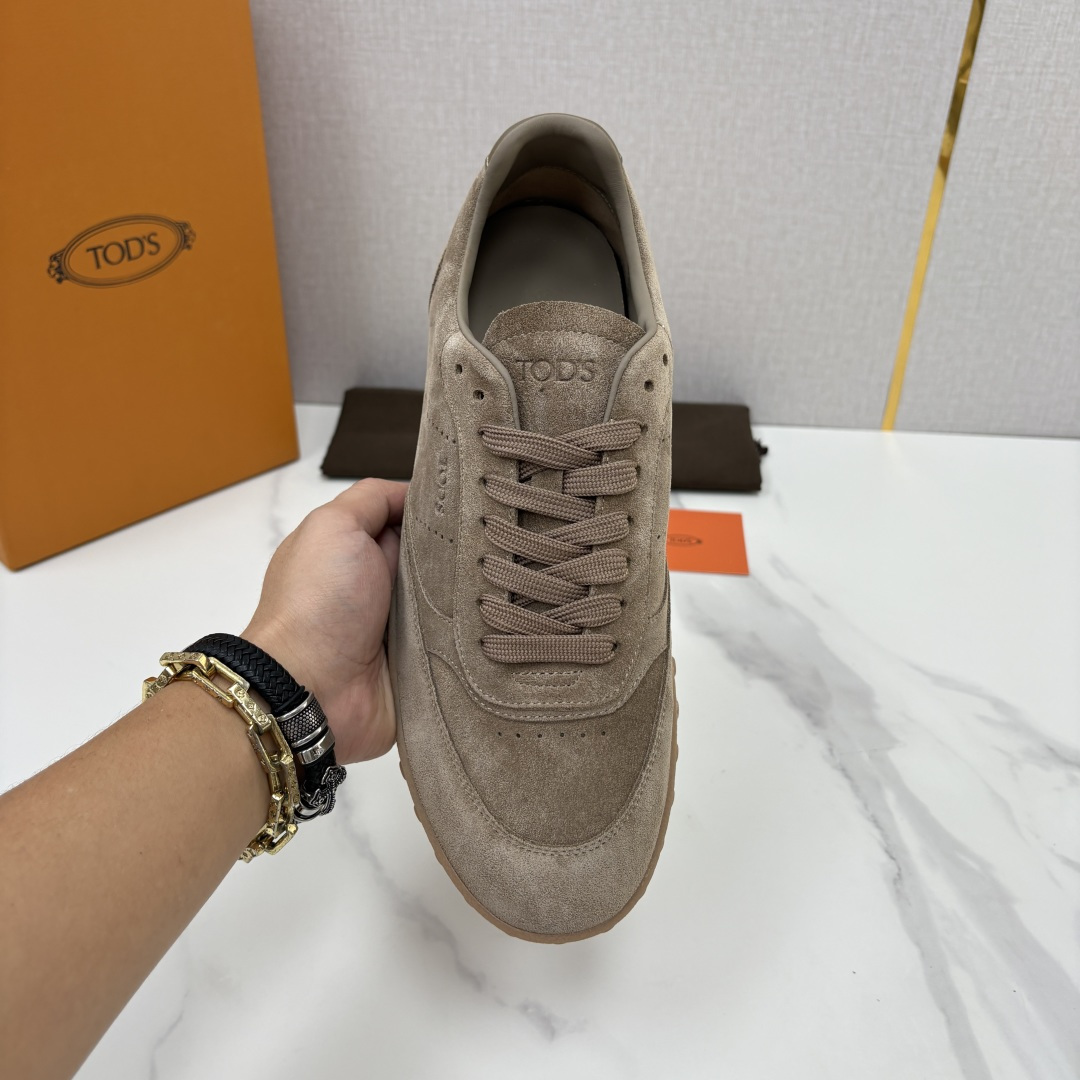 💋💍TOD*S/托德-斯 新品休闲运动板鞋 绒面皮革拼接蜡面牛皮/反毛皮拼布面/光面皮革系列运动鞋 本款运动鞋以绒面皮革 💋💍TOD*S/托德-斯 新品休闲运动板鞋 绒面皮革拼接蜡面牛皮/反毛皮拼布面/光面皮革系列运动鞋 本款运动鞋以绒面皮革