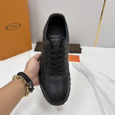 💋💍TOD*S/托德-斯 新品休闲运动板鞋 绒面皮革拼接蜡面牛皮/反毛皮拼布面/光面皮革系列运动鞋 本款运动鞋以绒面皮革 💋💍TOD*S/托德-斯 新品休闲运动板鞋 绒面皮革拼接蜡面牛皮/反毛皮拼布面/光面皮革系列运动鞋 本款运动鞋以绒面皮革