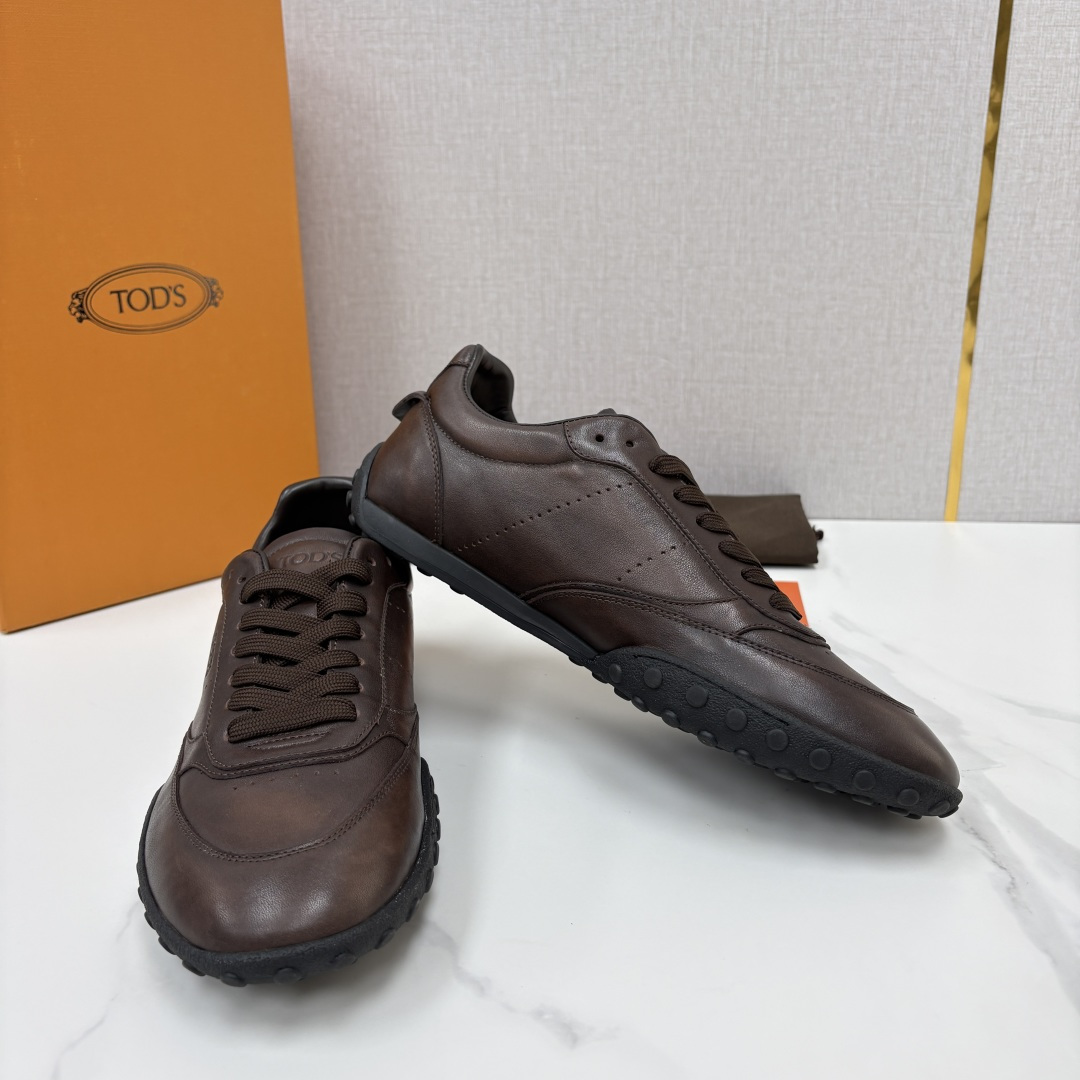 💋💍TOD*S/托德-斯 新品休闲运动板鞋 绒面皮革拼接蜡面牛皮/反毛皮拼布面/光面皮革系列运动鞋 本款运动鞋以绒面皮革 💋💍TOD*S/托德-斯 新品休闲运动板鞋 绒面皮革拼接蜡面牛皮/反毛皮拼布面/光面皮革系列运动鞋 本款运动鞋以绒面皮革