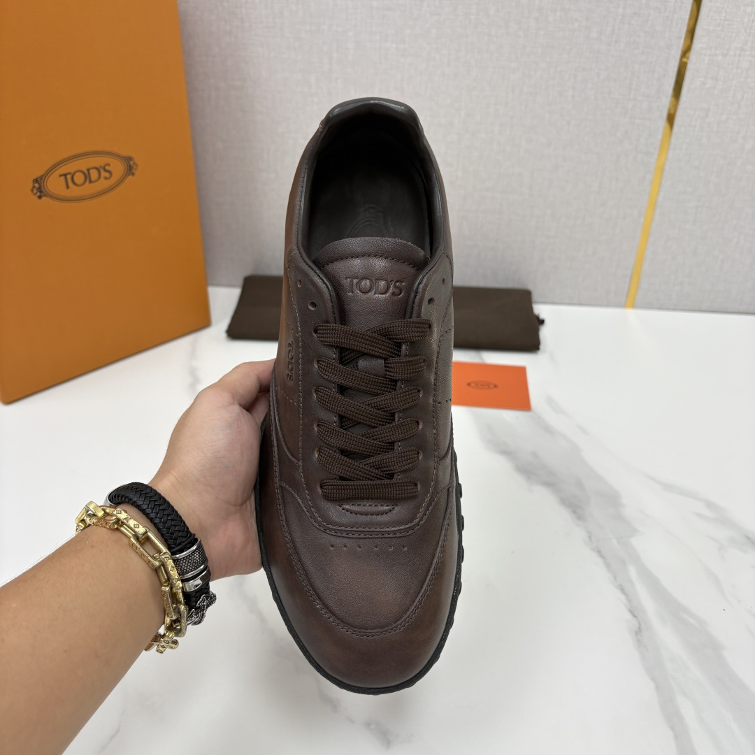 💋💍TOD*S/托德-斯 新品休闲运动板鞋 绒面皮革拼接蜡面牛皮/反毛皮拼布面/光面皮革系列运动鞋 本款运动鞋以绒面皮革 💋💍TOD*S/托德-斯 新品休闲运动板鞋 绒面皮革拼接蜡面牛皮/反毛皮拼布面/光面皮革系列运动鞋 本款运动鞋以绒面皮革