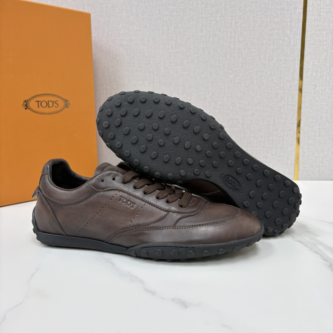💋💍TOD*S/托德-斯 新品休闲运动板鞋 绒面皮革拼接蜡面牛皮/反毛皮拼布面/光面皮革系列运动鞋 本款运动鞋以绒面皮革 💋💍TOD*S/托德-斯 新品休闲运动板鞋 绒面皮革拼接蜡面牛皮/反毛皮拼布面/光面皮革系列运动鞋 本款运动鞋以绒面皮革
