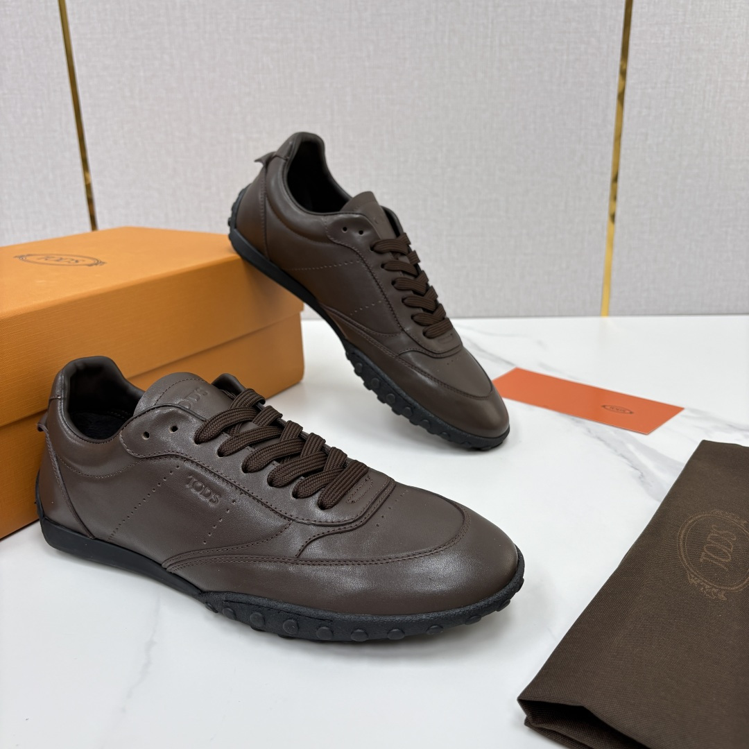 💋💍TOD*S/托德-斯 新品休闲运动板鞋 绒面皮革拼接蜡面牛皮/反毛皮拼布面/光面皮革系列运动鞋 本款运动鞋以绒面皮革 💋💍TOD*S/托德-斯 新品休闲运动板鞋 绒面皮革拼接蜡面牛皮/反毛皮拼布面/光面皮革系列运动鞋 本款运动鞋以绒面皮革