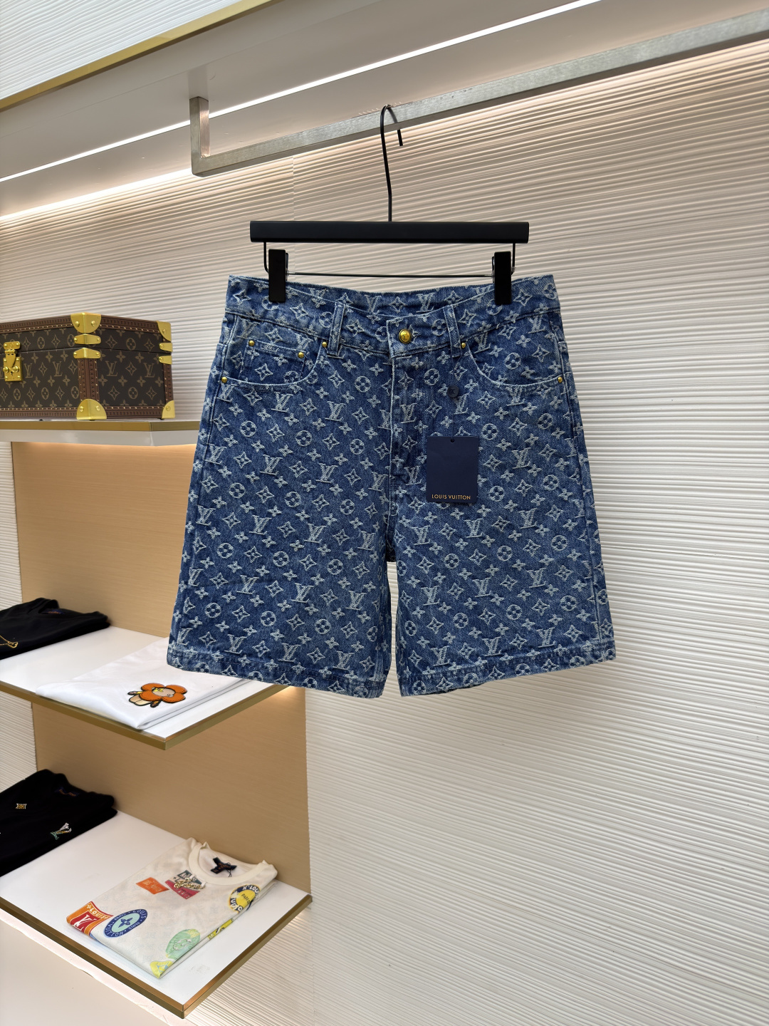 Louis Vuitton Shorts 13148