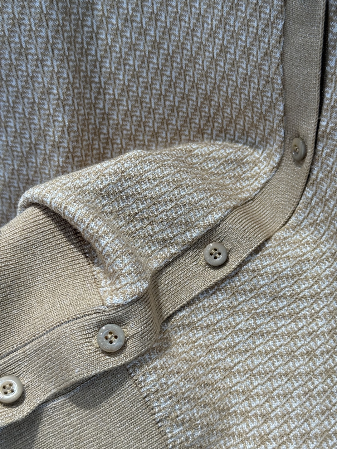 Fendi Gold Thread Knit Cardigan - Vintage Logo, Soft & Comfortable 7 cmp i1746815573624 2302 0 5