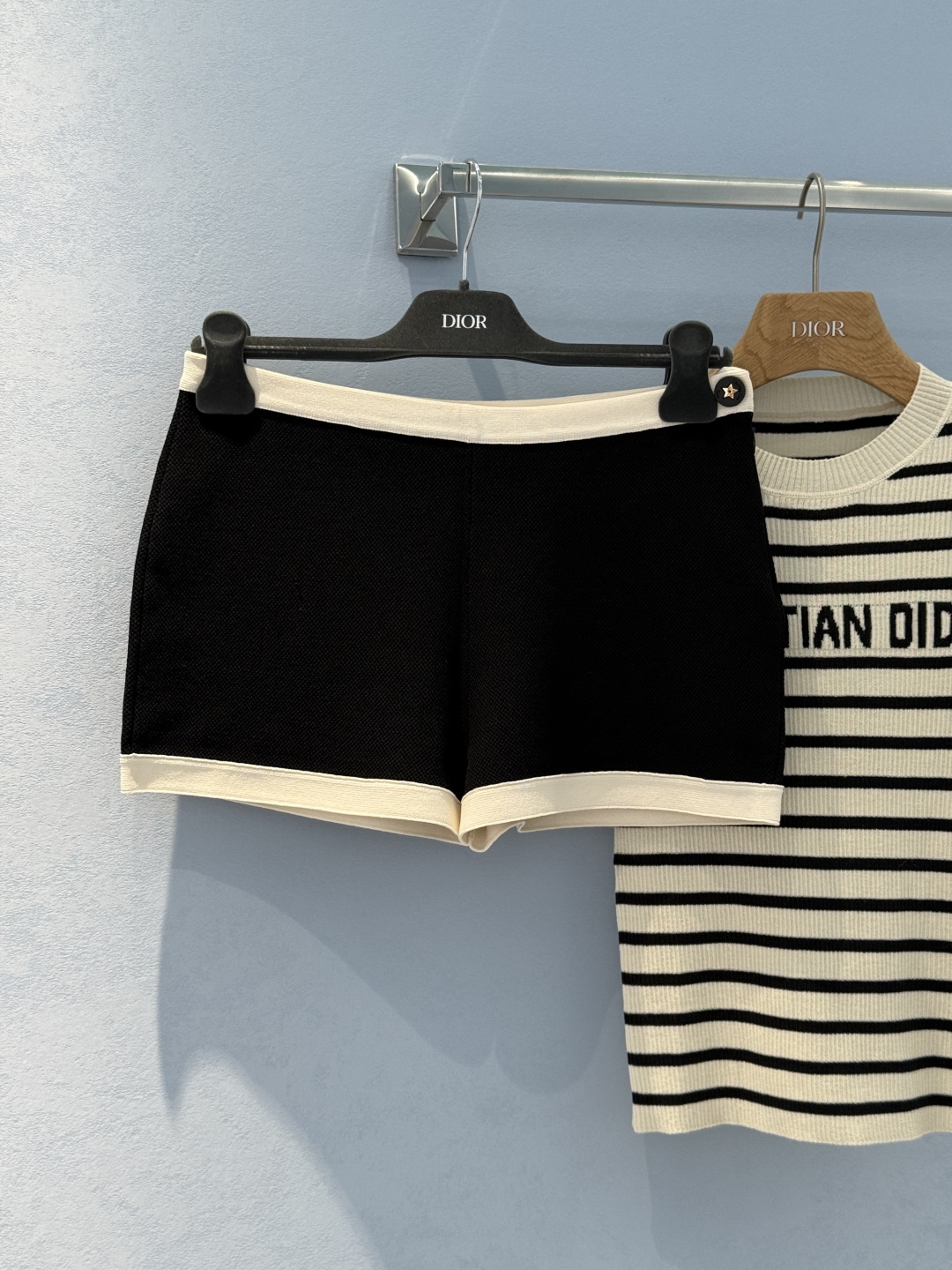 DIOR Women's Black & White Shorts with Star Buckle Design - High-Quality Cotton 8 cmp i1746844795694 8430 0 6