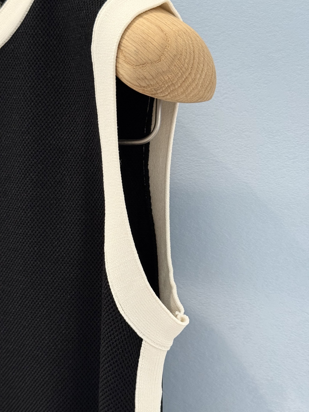 DIOR Black & White Knit Vest Dress with Star Button Detail - Chic & Stylish 6 cmp i1747242400495 7828 0 5