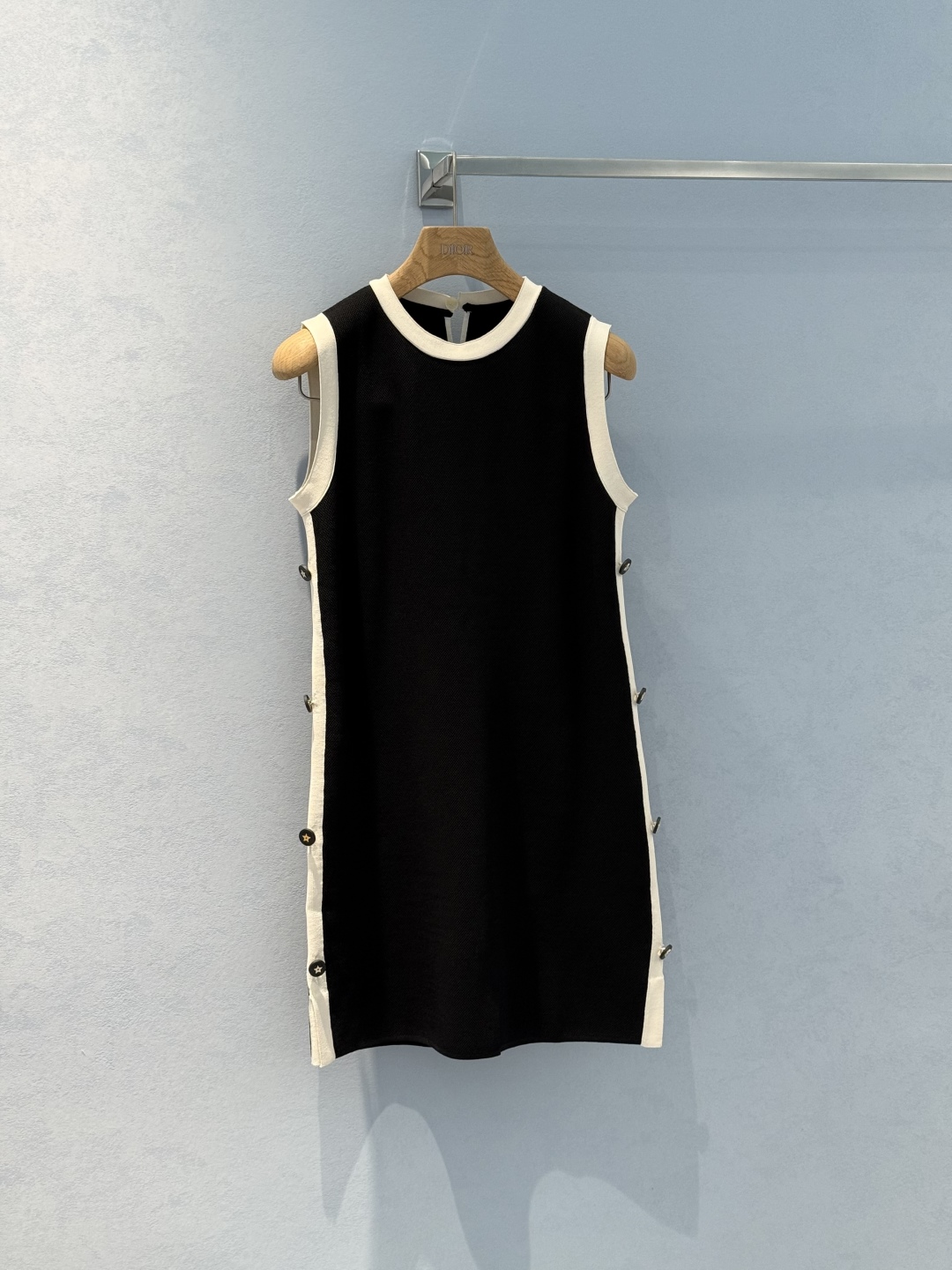 DIOR Black & White Knit Vest Dress with Star Button Detail - Chic & Stylish 2 cmp i1747242402655 4670 0 0