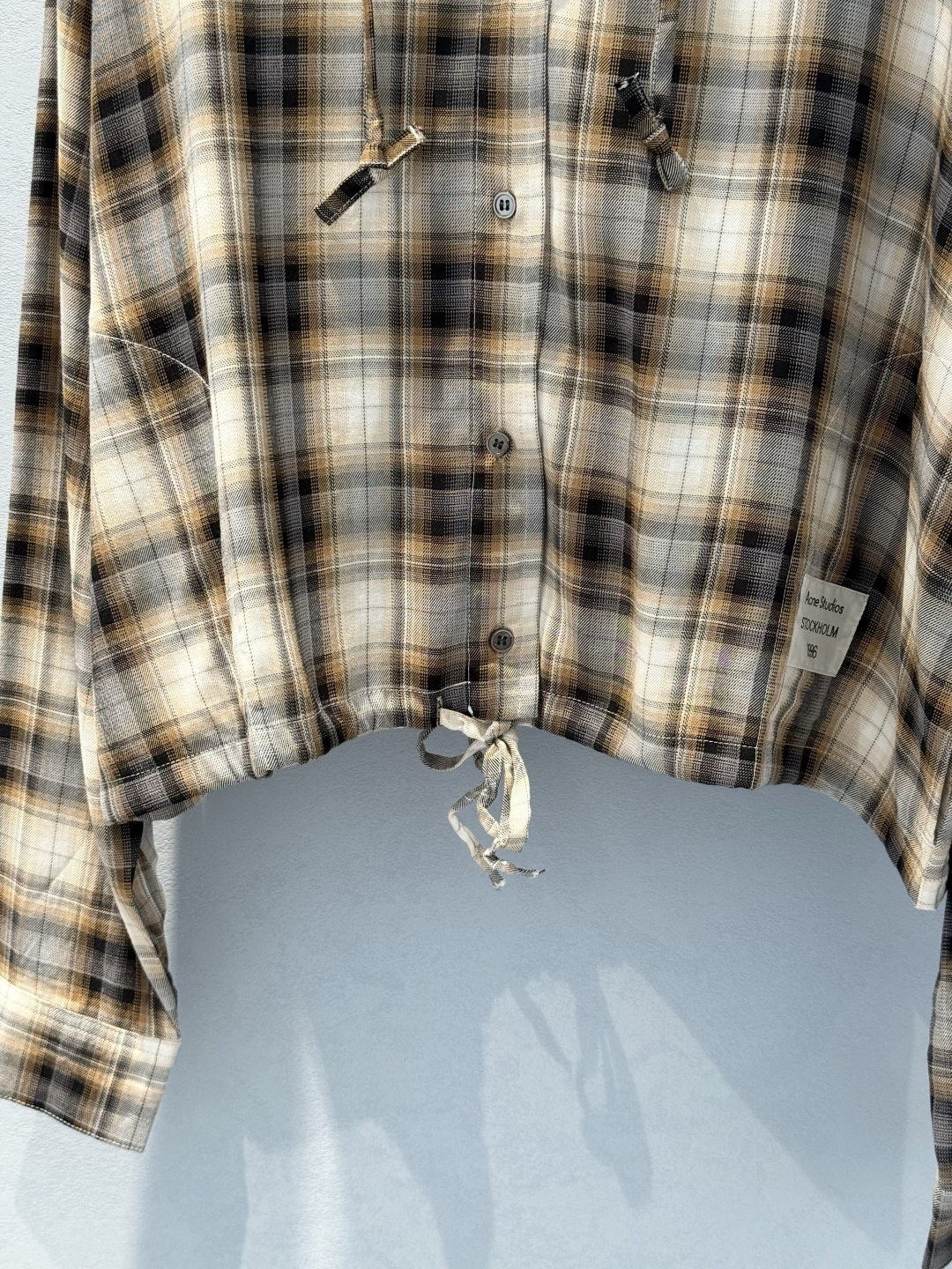 AcneStudio 1996 Emblem Striped Suit: Light, Cozy, and Stylish Summer Wear - 图片 6