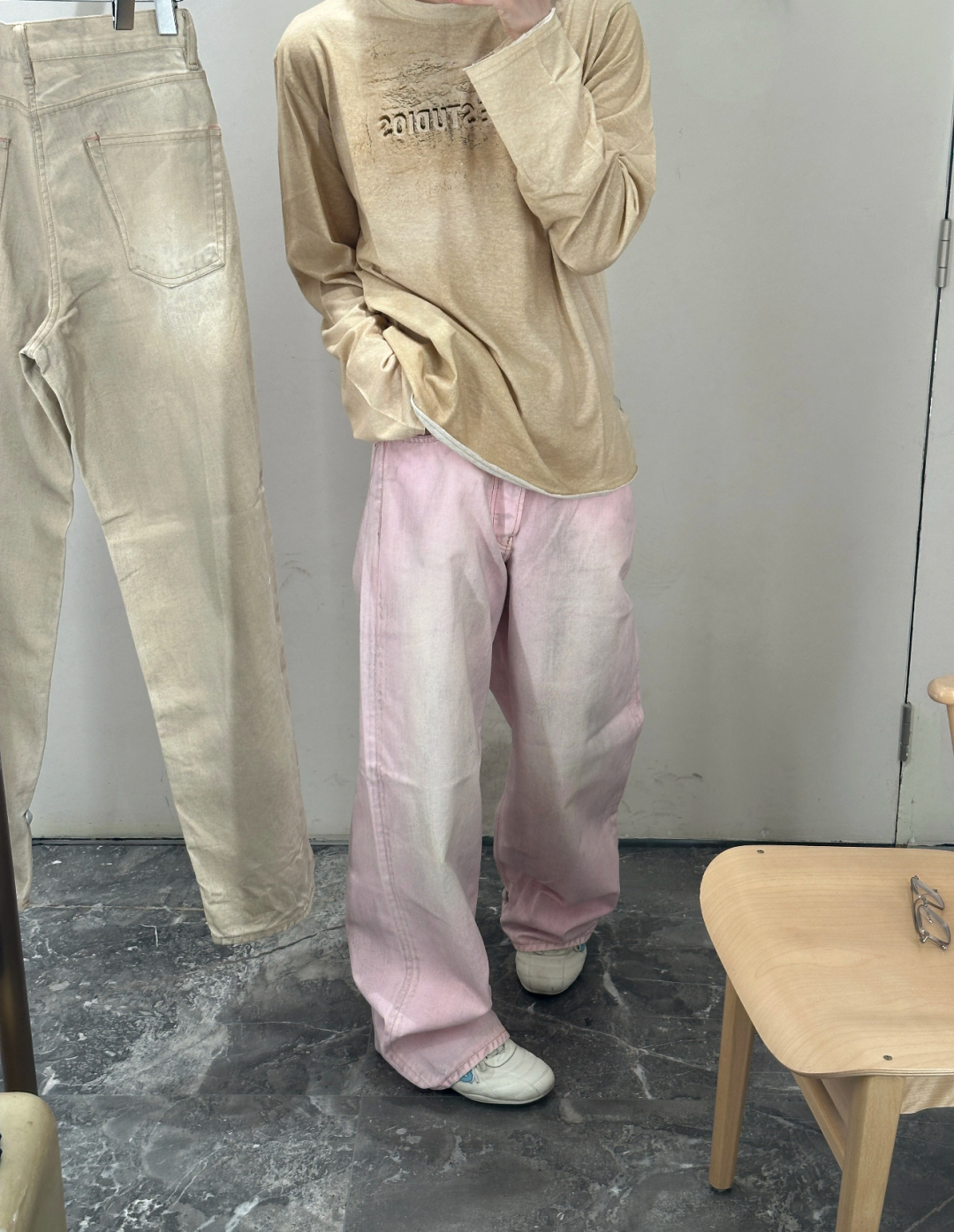 “AcneStudio Unveils 25 New MidSummer Collection for Men and Women” - 图片 8