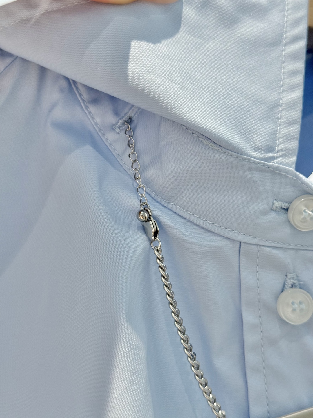 Stylish Women’s Suit with Branded Necklace-Free Shirt: Comfortable, Chic, and Versatile - 图片 6