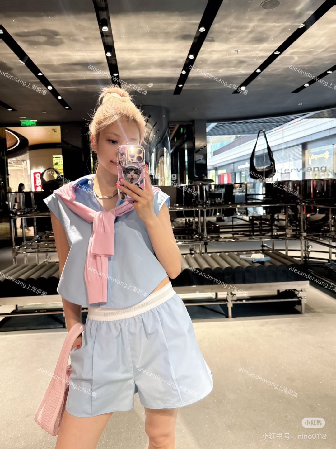 Stylish Necklace-Free Shirts: Cozy and Unique Cotton Designs for Summer - 图片 1