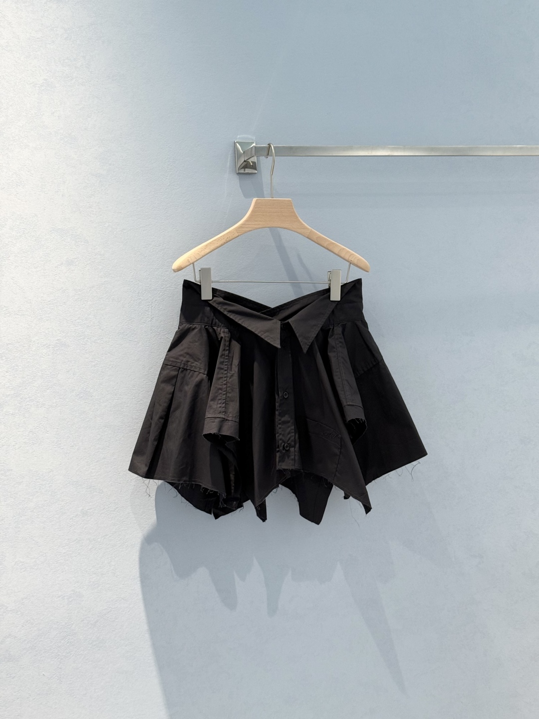 Stylish Women’s Suit with Unique Design and High-quality Materials