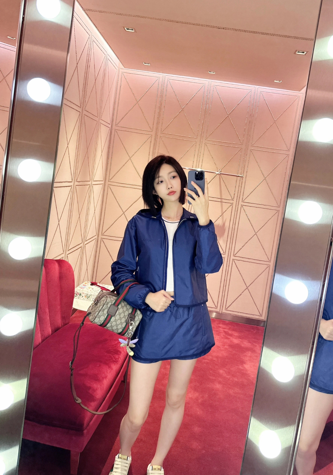 Gucci’s New Badge: Nylon Material with Silk Sense, Windproof and Waterproof Coats - 图片 2