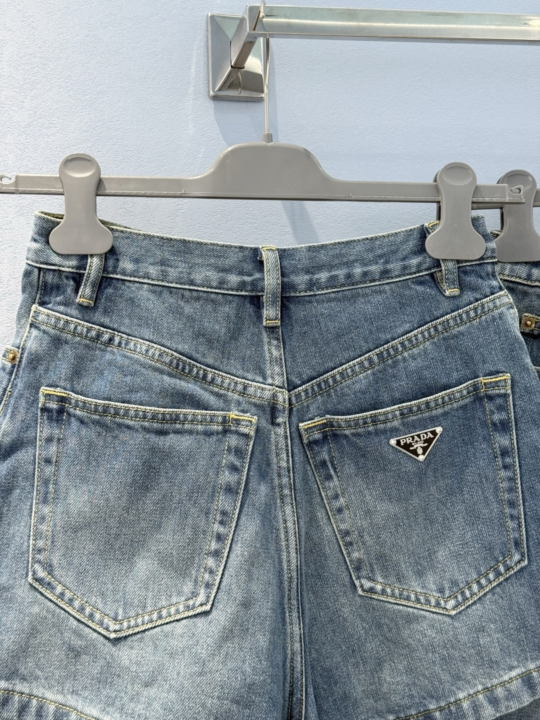 High-Quality Prad*p60new Dress with Perfect Triangulation and Cotton Material - 图片 4