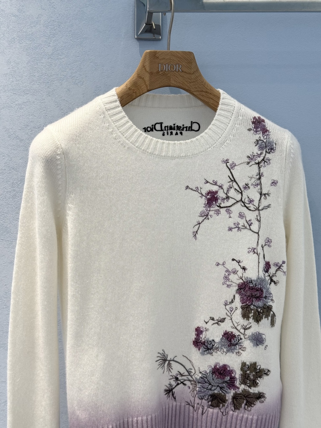DIOR Gradient Embroidered Floral Knit Sweater - Luxurious Cashmere Blend 5 cmp i1754298671359 3048 0 8