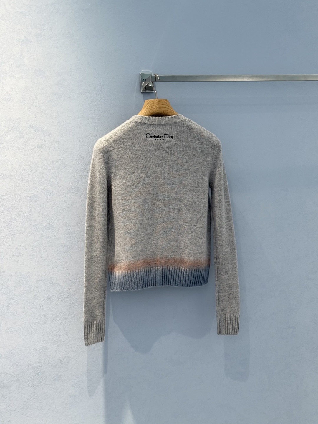 DIOR Gradient Embroidered Floral Knit Sweater | Luxurious Cashmere Blend 3 cmp i1754298986295 9910 0 1
