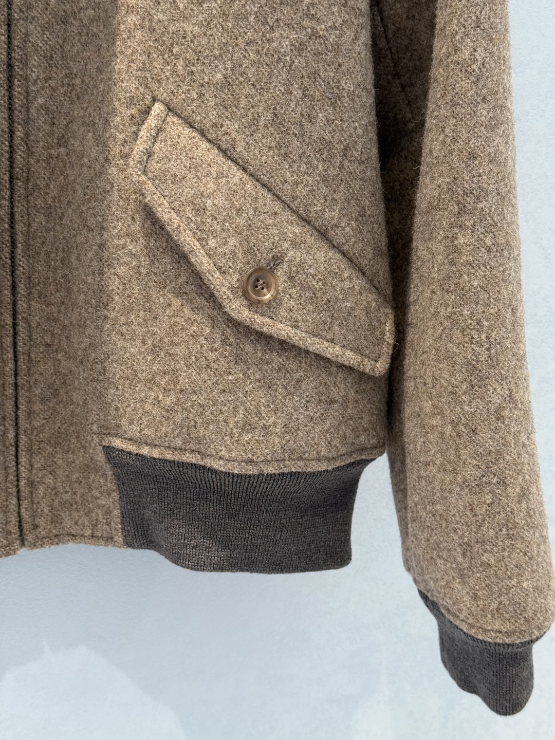 Miu Miu Shearling Zip-Up Jacket: Unisex Loose Fit, Embroidered Logo 9 cmp i1756271008549 1208 0 7