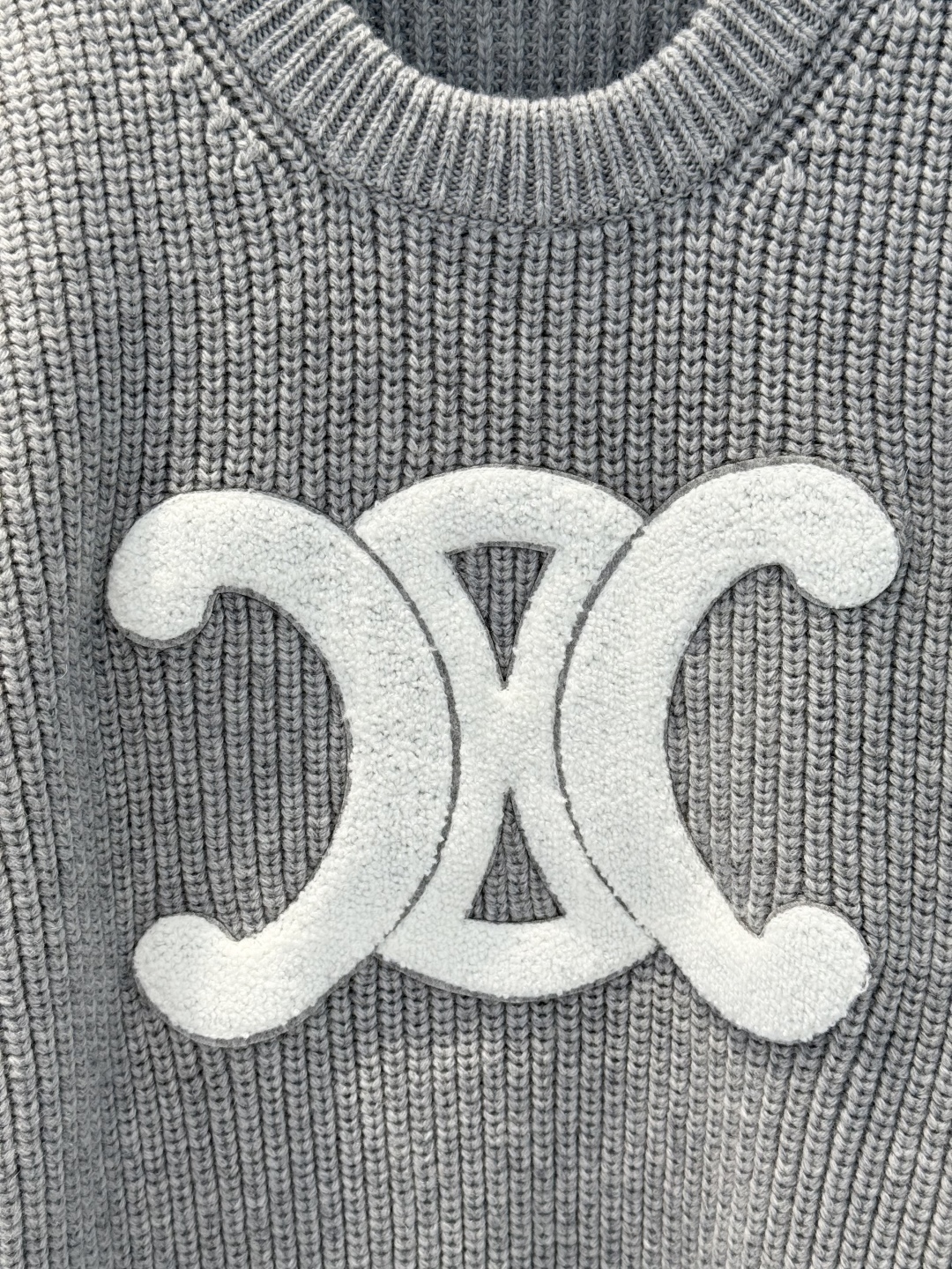Celine Triomphe Logo Wool Sweater: Soft, Comfortable, and Stylish 6 cmp i1759656946537 5048 0 4