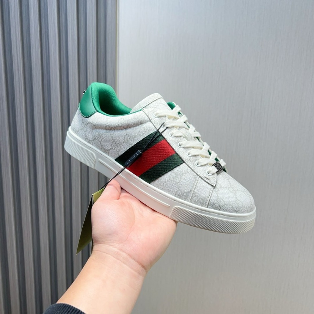 NO:272951,Factory [GUCC*] Cowhide Li, top purchasing agent, the counter of the fried street sports shoes is sold simultaneously, the upper is made of original rubber, high-quality and complex crafts, odor-proof cowhide inner mat, the sole is specially supplied with original sole, super comfortable, original order goods, high-quality, can enter and exit the counter at will, welcome to compare the counter synchronization, Size38-45 (45 custom made without return or exchange),, gucci, sneakers, cowhide19860909工厂【GUCC*】 牛皮里 顶级代购 炸街运动鞋专柜同步发售原厂配置,鞋面选用原版胶料,高品质复杂工艺品,防臭的牛皮内里垫,鞋底原厂特供原版底超级舒适,原厂跟单货 高品质,可随意进出专柜,欢迎对比专柜同步,Size38-45（45定做不退换）,,gucci,sneakers,cowhide,Men's shoes