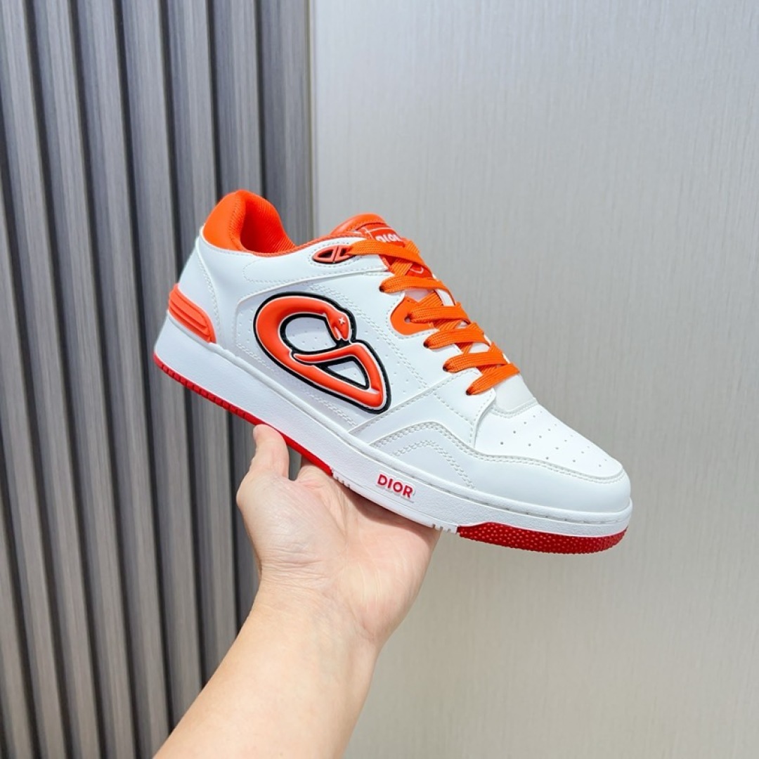 Dior Mid-Top Casual Sneakers: Classic Style, Dynamic Vibe, and Modern Touch 3 cmp i1744371767389 8907 0 1